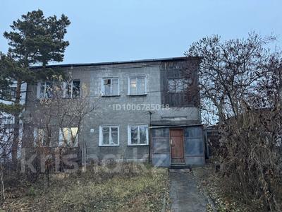 Часть дома · 3 комнаты · 100 м² · 8 сот., Гагарина 21/2 — Гагарина Пушкина за 12 млн 〒 в Акколе