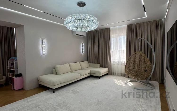 4-бөлмелі пәтер · 160 м² · 8/8 қабат, мкр. Алтын орда, Санкибай Батыра пр-т, бағасы: 90 млн ₸ в Актобе — фото 21
