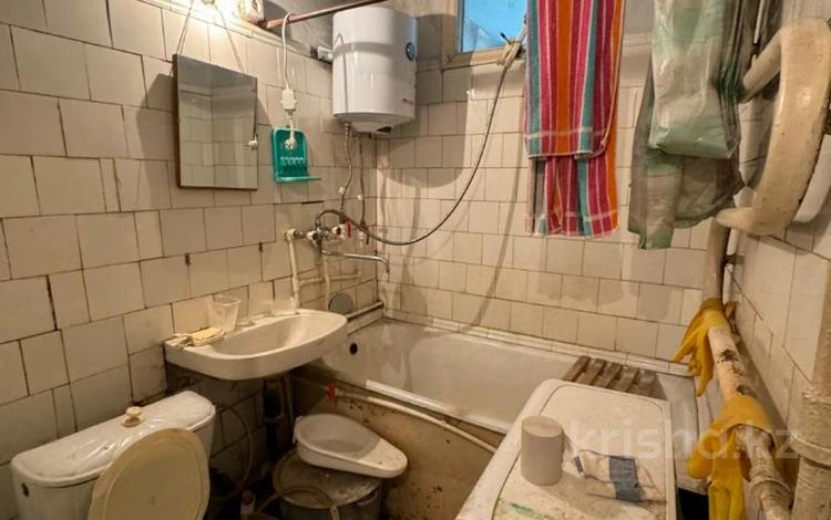 2-комнатная квартира · 43 м² · 3/5 этаж, ул. Гоголя за 13.9 млн ₸ в Караганде, Казыбек би р-н — фото 2