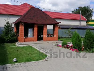 Жеке үй · 5 бөлме · 180 м² · 9 жүзд., Жастар — Р-н Новый рынок, бағасы: 750 000 ₸ в Аксае