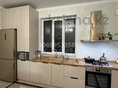 Отдельный дом · 4 комнаты · 180 м² · 10 сот., Байзакова 72 за 65 млн ₸ в Боралдае (Бурундай), мкр Водник-2