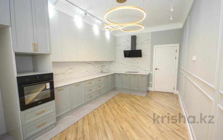 3-бөлмелі пәтер · 105 м² · 9/12 қабат, Торекулова 91, бағасы: 88.9 млн ₸ в Алматы, Алмалинский р-н — фото 2