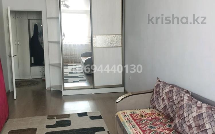 1-комнатная квартира, 40 м², 8/9 этаж помесячно, Нурлы дала 590/1 — Райымбек