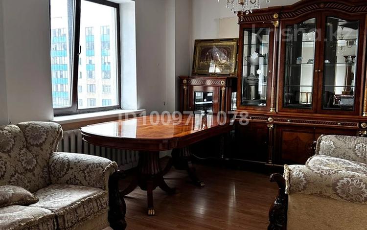 3-комнатная квартира · 100 м² · 6/12 этаж, Сыганак 4 за 350 000 ₸ в Астане, Нура р-н — фото 2