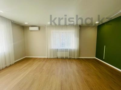 3-комнатная квартира · 110.6 м² · 2/8 этаж, мкр. Алтын орда, Санкибай батыра за 66.5 млн 〒 в Актобе