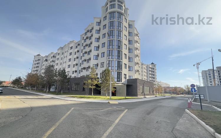 4-комнатная квартира · 140 м² · 3/8 этаж, мкр Ак Шагала, Акберен 4 за 480 000 〒 в Атырау — фото 24