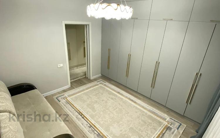 2-комнатная квартира · 77.3 м² · 3/5 этаж, мкр. Алтын орда за 35.5 млн 〒 в Актобе — фото 2