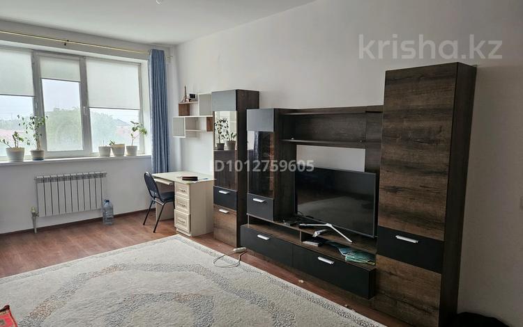 1-бөлмелі пәтер · 45.7 м² · 3/9 қабат, Баймуханова, бағасы: 18 млн ₸ в Атырау — фото 2