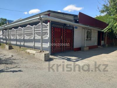 Отдельный дом · 6 комнат · 220 м² · 9 сот., Желтоксан 26/2 за 33 млн ₸ в Каратау