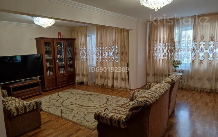 3-комнатная квартира, 83.1 м², 3/5 этаж, Новаторов 4 за 31.5 млн 〒 в Усть-Каменогорске — фото 3