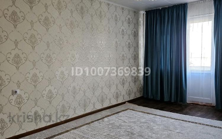 1-комнатная квартира · 32 м² · 4/5 этаж, 12-й микрорайон, Уалиханова 202 за 130 000 ₸ в Шымкенте, Енбекшинский р-н — фото 2