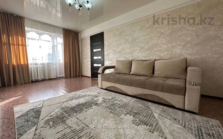 2-бөлмелі пәтер, 45 м², 4/5 қабат тәулігіне, Мызы 35, бағасы: 12 000 〒 в Усть-Каменогорске — фото 2