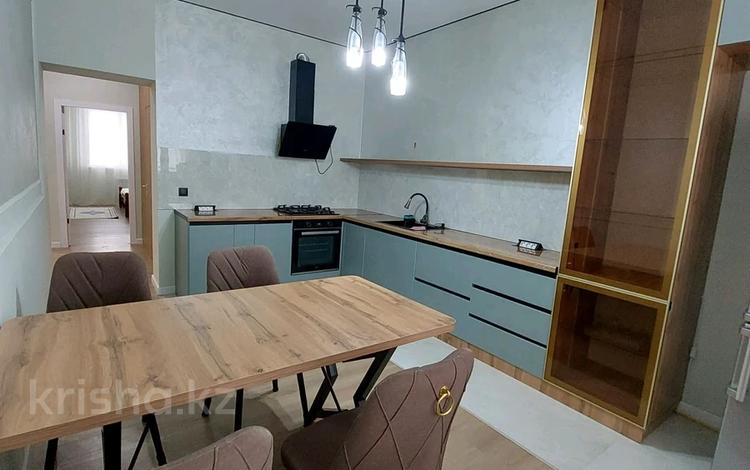 2-комнатная квартира · 68 м² · 3/4 этаж, Жарык 14 за 260 000 ₸ в Атырау — фото 2