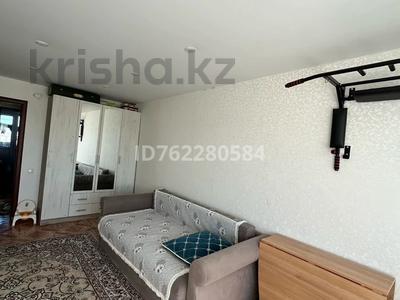 Продажа квартир в Карагандинской обл.: 2-комнатная квартира · 42 м² · 5/5 этаж, Пришахтинск, 21й микрорайон 30 за 9.3 млн 〒 2-комнатная квартира · 42 м² · 5/5 этаж, Пришахтинск, 21й микрорайон 30 за 9.3 млн 〒 в Караганде, Алихана Бокейханова р-н