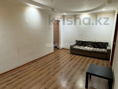 4-комнатная квартира · 64 м² · 1/5 этаж, мкр Строитель, Мирзояна 2/1 за 20 млн ₸ в Уральске