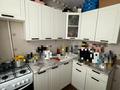 4-бөлмелі пәтер · 64 м² · 1/5 қабат, мкр Строитель, Мирзояна 2/1, бағасы: 20 млн ₸ в Уральске — фото 7