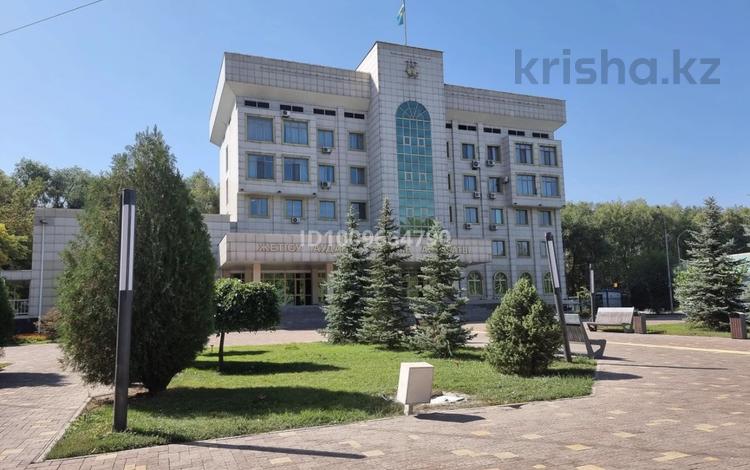 Еркін, кеңселер · 425 м², бағасы: 315 млн ₸ в Алматы, Жетысуский р-н — фото 2