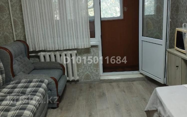 1-комнатная квартира · 35 м² · 4/5 этаж, мкр Таугуль за 200 000 ₸ в Алматы, Ауэзовский р-н — фото 2