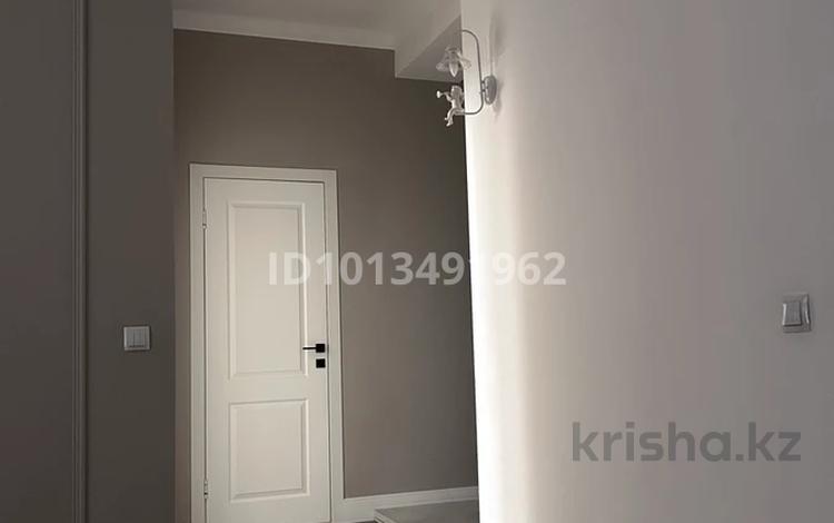 2-бөлмелі пәтер · 56 м² · 7/15 қабат, 17-ш/а., ​17-й микрорайон 6, бағасы: 32 млн ₸ в Актау, 17-й мкр — фото 2