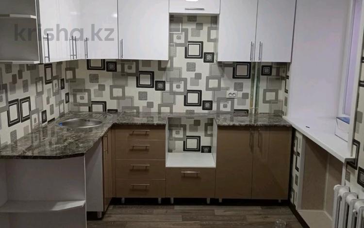1-бөлмелі пәтер · 32 м² · 1/5 қабат, ул. Потанина 23, бағасы: 15.6 млн ₸ в Усть-Каменогорске, Ульбинский — фото 2