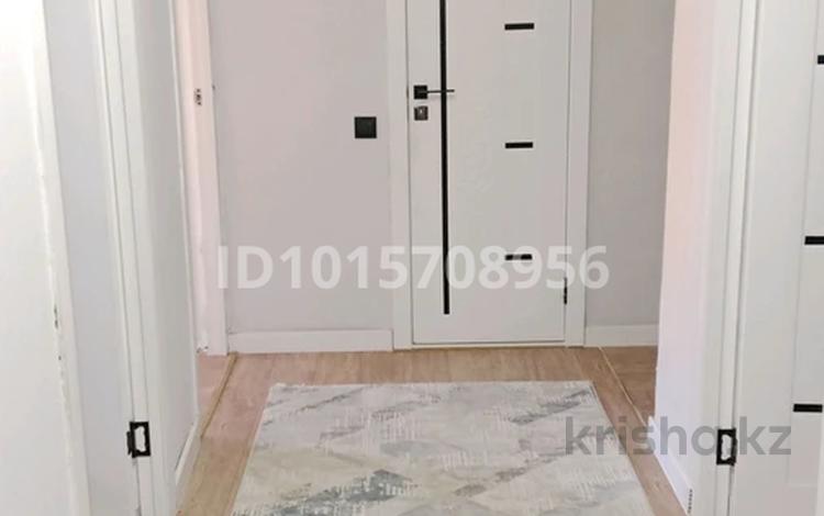3-бөлмелі пәтер · 80 м² · 3/5 қабат, Алашахана 34 д, бағасы: 33 млн ₸ в Жезказгане — фото 2