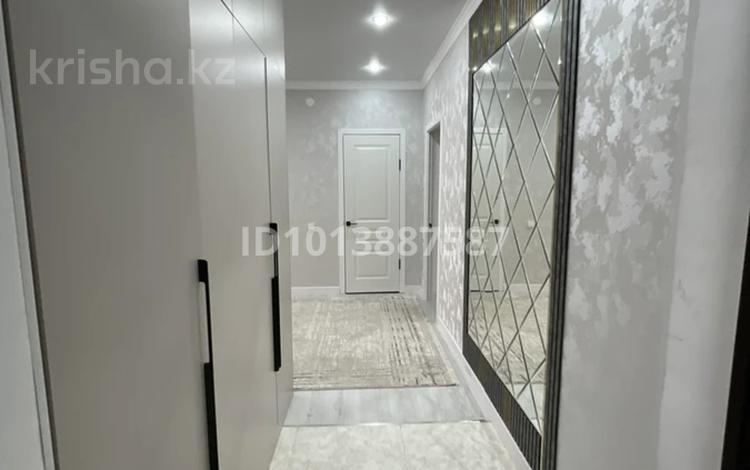 2-бөлмелі пәтер · 76 м² · 5/6 қабат, 39-ш/а. 5, бағасы: 20 млн ₸ в Актау, 39-й мкр — фото 2