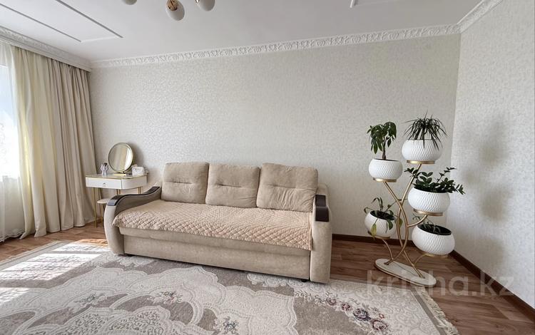 2-бөлмелі пәтер · 60 м² · 8/10 қабат, Азербаева 4, бағасы: 31 млн ₸ в Астане, Алматы р-н — фото 2