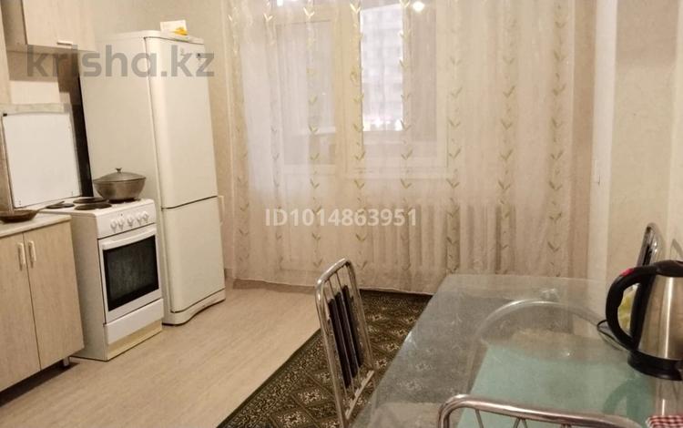 1-комнатная квартира · 44 м² · 1/9 этаж, А. Нуршайыкова 6/1 за 230 000 ₸ в Астане, Нура р-н — фото 2