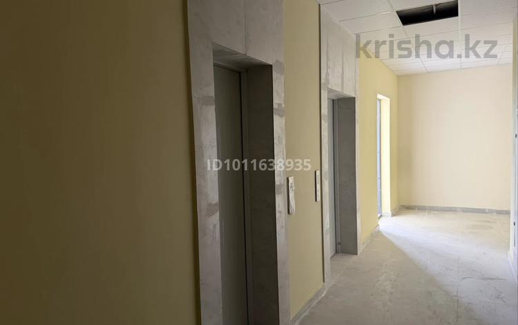 2-бөлмелі пәтер · 46 м² · 7/12 қабат, мкр Акбулак, Дарабоз 91к11 — Рядом с Almaty Arena, бағасы: 25.5 млн ₸ в Алматы, Алатауский р-н — фото 2