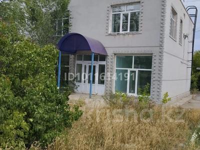 Еркін, кеңселер, дүкендер мен бутиктер · 300 м², бағасы: 30.5 млн ₸ в Житикаре