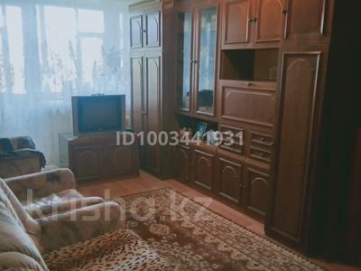 3-комнатная квартира · 58 м² · 4/5 этаж, Бухар Жырау ( бывшая Короленко) 353 — Чокина за 19 млн 〒 в Павлодаре