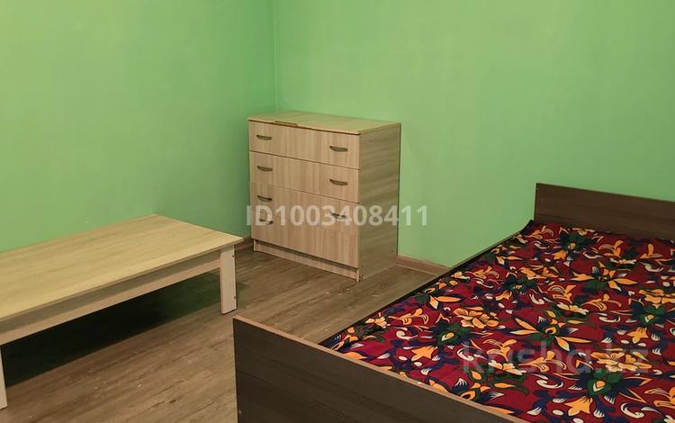 1 бөлме · 20 м² · 2 қабат, Ахтанова 22а, бағасы: 80 000 ₸ в Алматы, Жетысуский р-н — фото 2