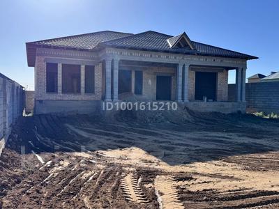 Продажа домов и дачи в Шымкенте: Отдельный дом · 6 комнат · 240 м² · 8 сот., мкр Бозарык б/н за ~ 34 млн 〒 Отдельный дом · 6 комнат · 240 м² · 8 сот., мкр Бозарык б/н за ~ 34 млн 〒 в Шымкенте, Абайский р-н