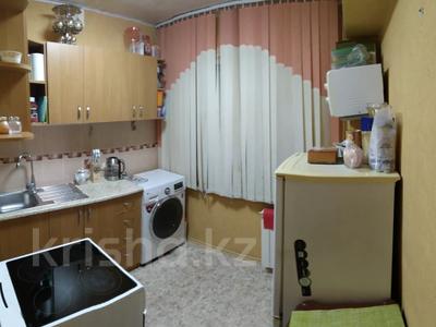 4-комнатная квартира, 58.2 м², 5/5 этаж, Астана 38/1 за 18 млн 〒 в Усть-Каменогорске