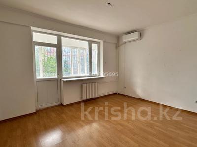 3-комнатная квартира · 101.8 м² · 2/5 этаж, 4 мкр 12б за 54 млн 〒 в Атырау, мкр Авангард-4