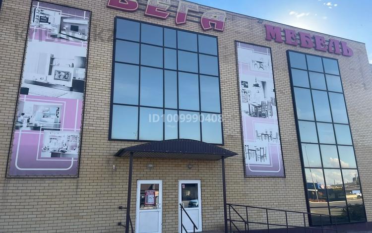 Еркін · 717 м², бағасы: 350 млн ₸ в Уральске, мкр Строитель — фото 2