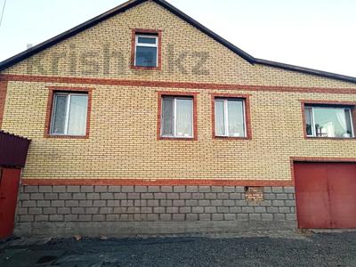 Отдельный дом · 6 комнат · 200 м² · 10 сот., Пришахтинск, Донецкая за 31 млн 〒 в Караганде, Алихана Бокейханова р-н