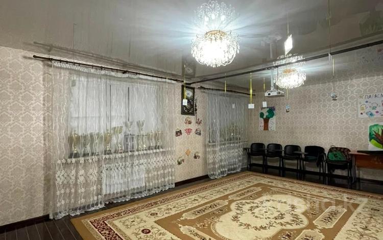 Жеке үй · 7 бөлме · 242.9 м² · 10 жүзд., 3-й Жастар, бағасы: 80 млн ₸ в Семее — фото 16