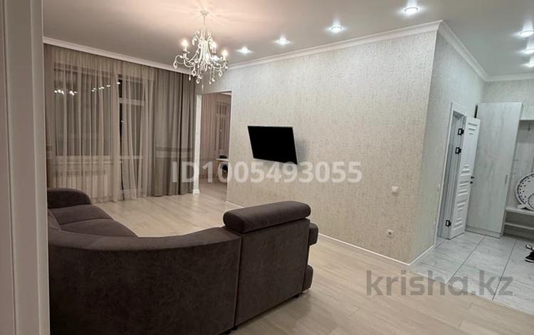 2-комнатная квартира · 65 м² · 3/9 этаж, мкр Юго-Восток, Проспект Шахтеров 3/2 за 300 000 〒 в Караганде, Казыбек би р-н — фото 2