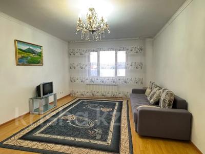 3-комнатная квартира · 90 м² · 13/23 этаж · помесячно, Иманова 17 — Валиханова за 250 000 〒 в Астане, р-н Байконур