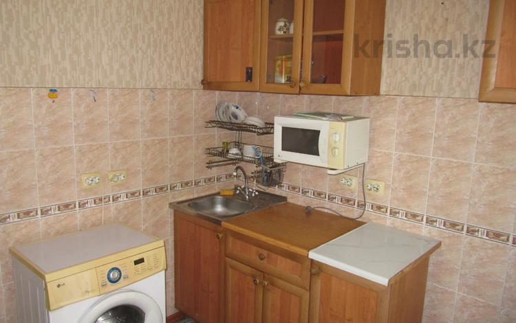 3-бөлмелі пәтер · 60 м² · 5/5 қабат, Тимирязева 178А — 45 аптека, бағасы: 19.5 млн ₸ в Усть-Каменогорске — фото 3
