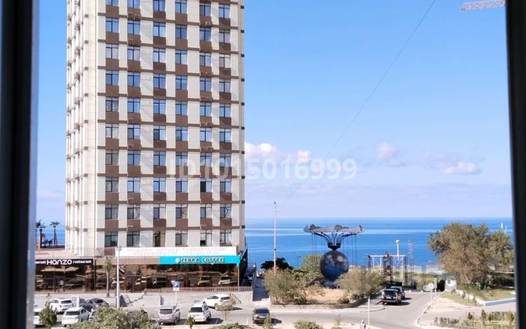 1-комнатная квартира · 34 м² · 2/10 этаж, 5-й мкр 20 за 11.5 млн ₸ в Актау — фото 2