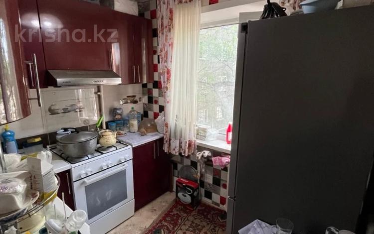 3-бөлмелі пәтер · 62 м² · 2/5 қабат, 16-шағынаудан 5, бағасы: 15 млн ₸ в Караганде, Алихана Бокейханова р-н — фото 6