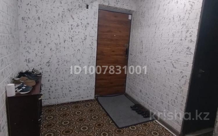 4-бөлмелі пәтер · 86 м² · 5/5 қабат, Құрылысшы 4/28, бағасы: 17 млн 〒 в Аксукенте — фото 2