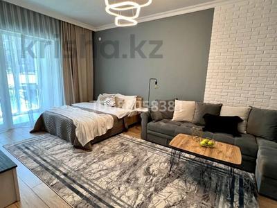 3-комнатная квартира, 90 м², 3/7 этаж посуточно, Розыбакиева 320 за 52 000 〒 в Алматы, Бостандыкский р-н