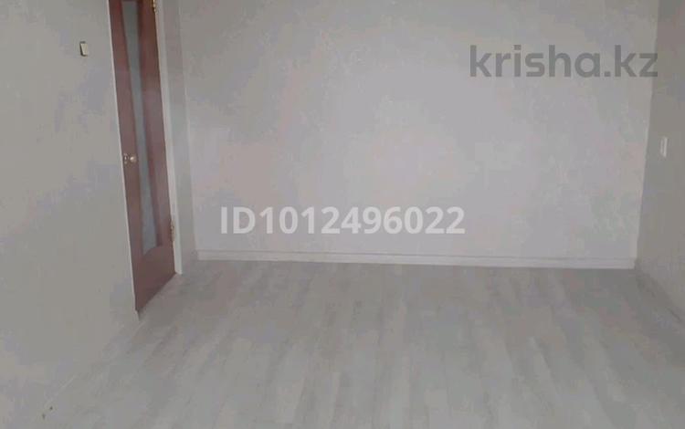 2-комнатная квартира · 44 м² · 5/5 этаж, мкр 5, есет батыра 103 — ТД Жанар, детская поликлиника 4 за 11.5 млн ₸ в Актобе — фото 2