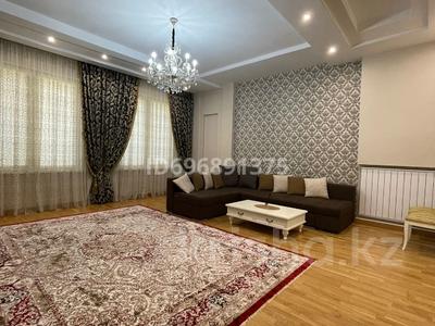 3-бөлмелі пәтер, 125 м², 1/6 қабат ай сайын, Мкр. Мирас 157, бағасы: 750 000 〒 в Алматы, Бостандыкский р-н