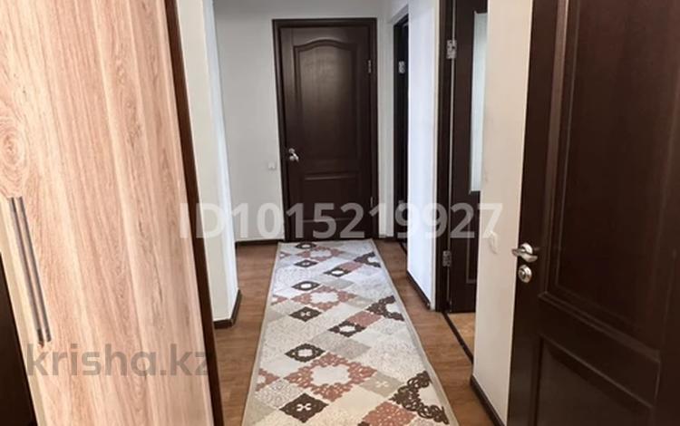 3-комнатная квартира · 65 м² · 4/5 этаж, мкр Жетысу-1 за 350 000 ₸ в Алматы, Ауэзовский р-н — фото 2
