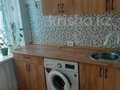 1-комнатная квартира · 31 м² · 8/9 этаж, мкр Юго-Восток, Мкр Юго-Восток, Строителей 25 — В 5 минутах от Корзины( новой), рядом сквер Строителей за 12 млн ₸ в Караганде, Казыбек би р-н