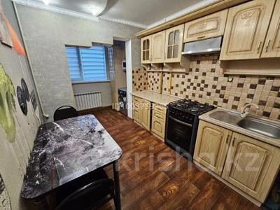 2-бөлмелі пәтер · 52 м² · 3/5 қабат, 17-шағынаудан 8, бағасы: 180 000 ₸ в Шымкенте, Аль-Фарабийский р-н